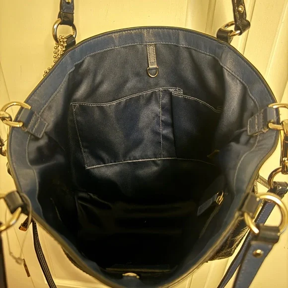 Like New Coach 🔥 Vintage Audrey Patent Leather Navy Tote Shoulder Bag - Picture 11 of 14